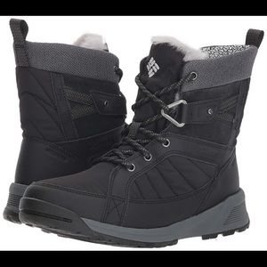 Women’s Columbia winter boots NWT